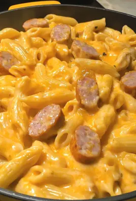 One-Pot Creamy Buffalo Cheddar Chicken & Sausage Pasta