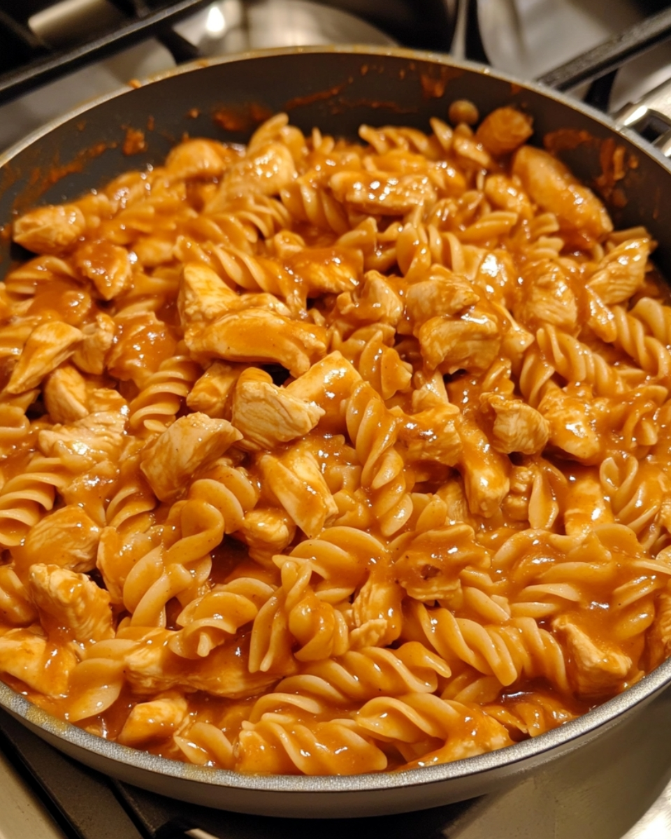 One Pot Bold Honey BBQ Chicken Pasta 1