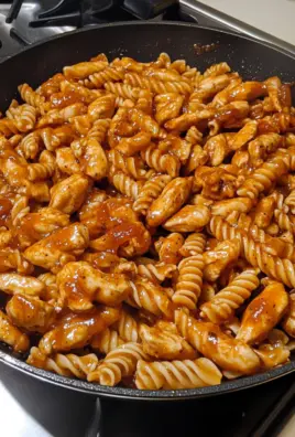 Sticky Honey BBQ Chicken Pasta Skillet 1